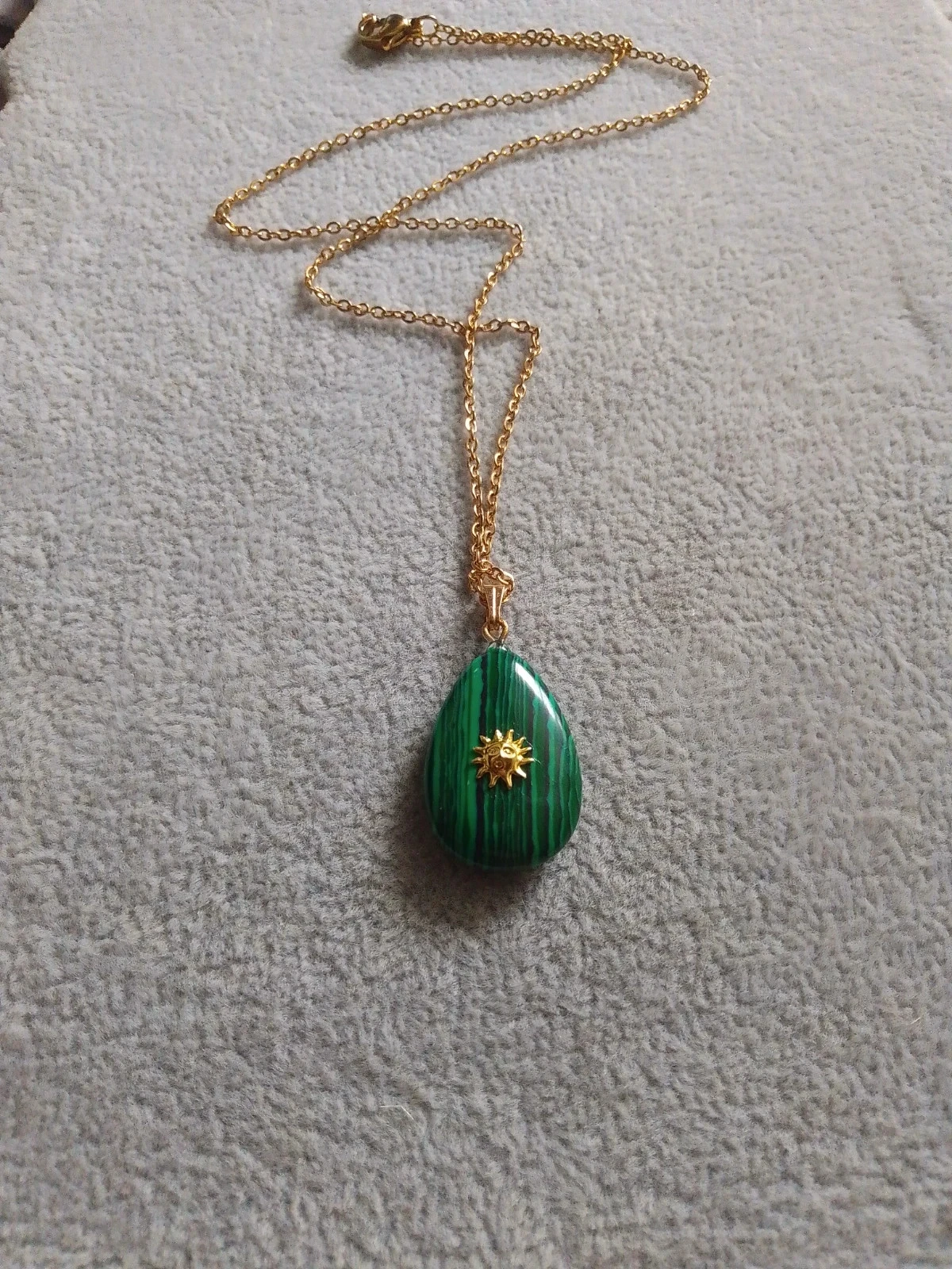 Green stone sun necklace – photo 2